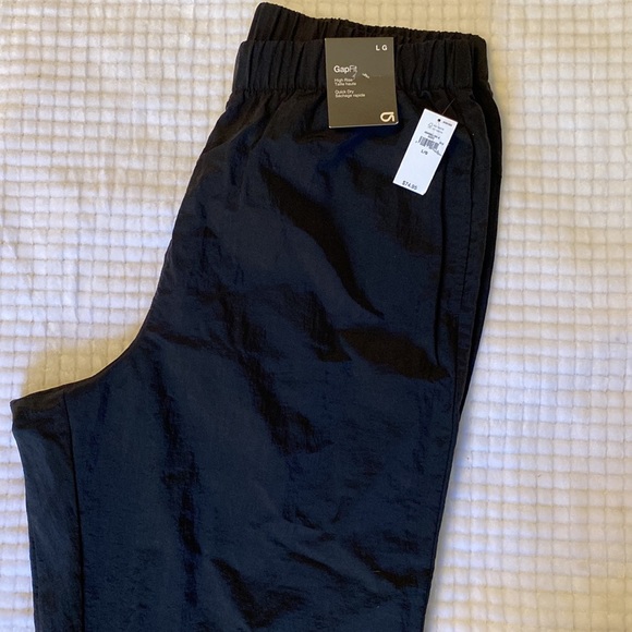 GapFit high rise joggers - Picture 3 of 3